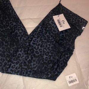 Stone Leopard Scrunchy Leopard Leggings